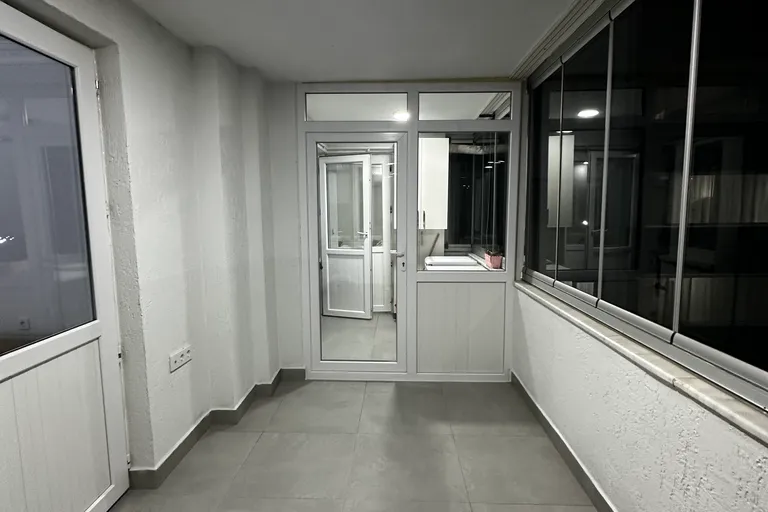 Seramik döşenmesi ve pimapen ile bölünmesi